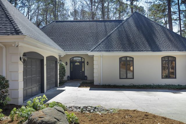 104 Hampshire Place, Chapel Hill, NC 27516