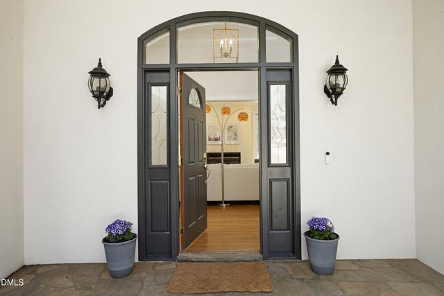 104 Hampshire Place, Chapel Hill, NC 27516