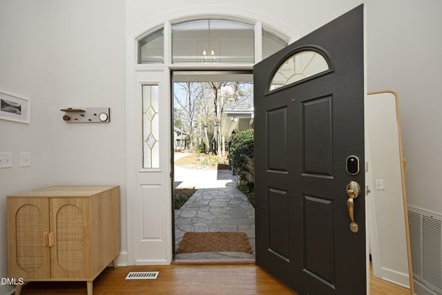 104 Hampshire Place, Chapel Hill, NC 27516