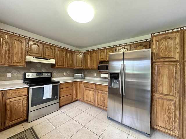 6892 Moon Light Circle, Sun Prairie, WI 53590