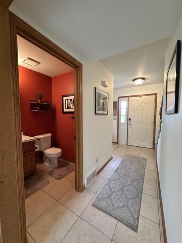 6892 Moon Light Circle, Sun Prairie, WI 53590