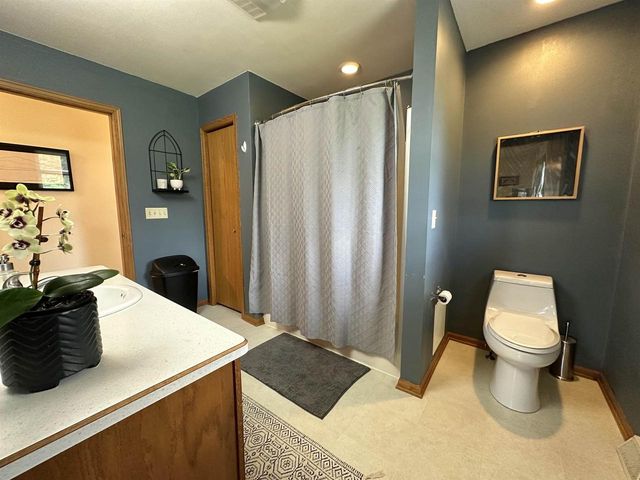 6892 Moon Light Circle, Sun Prairie, WI 53590