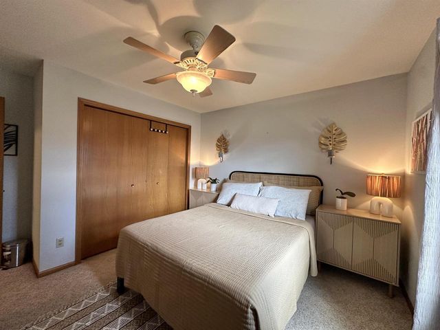 6892 Moon Light Circle, Sun Prairie, WI 53590