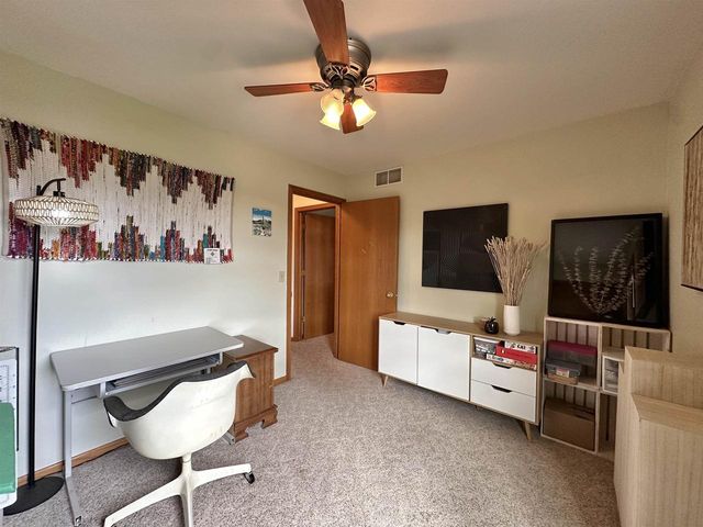6892 Moon Light Circle, Sun Prairie, WI 53590