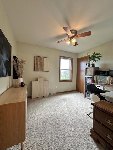 6892 Moon Light Circle, Sun Prairie, WI 53590