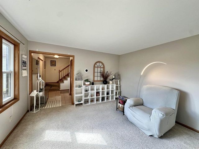 6892 Moon Light Circle, Sun Prairie, WI 53590