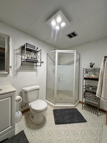 6892 Moon Light Circle, Sun Prairie, WI 53590
