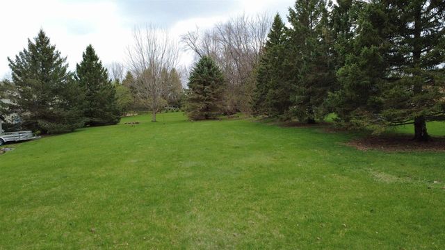 6892 Moon Light Circle, Sun Prairie, WI 53590