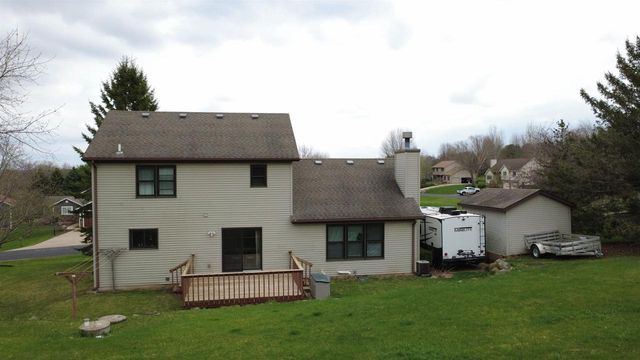 6892 Moon Light Circle, Sun Prairie, WI 53590