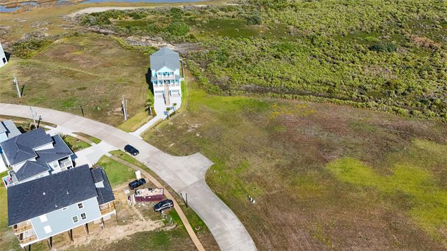 25827 Bay Breeze Drive, Galveston, TX 77554
