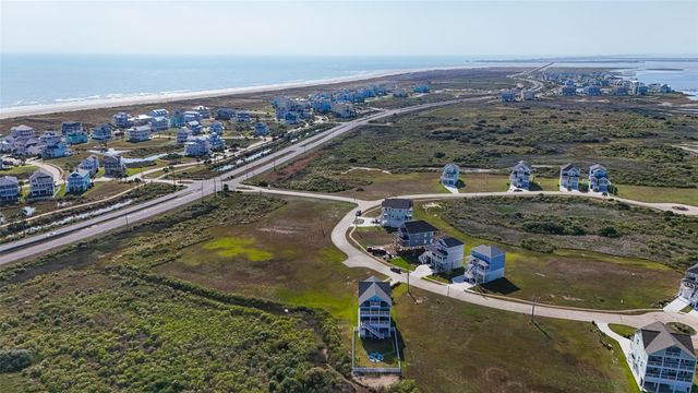 25827 Bay Breeze Drive, Galveston, TX 77554