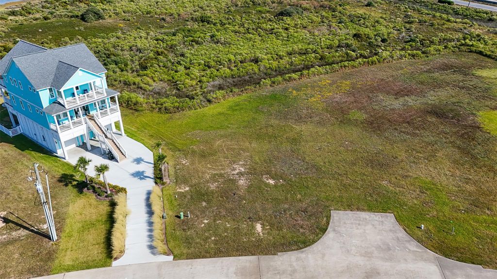 25827 Bay Breeze Drive, Galveston, TX 77554