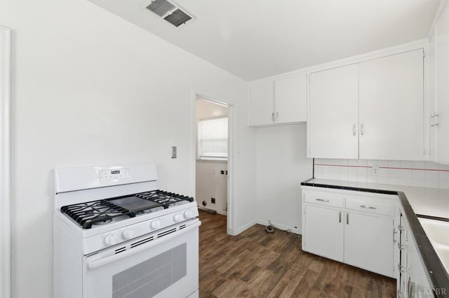 142 W Bush, Lemoore, CA 93245