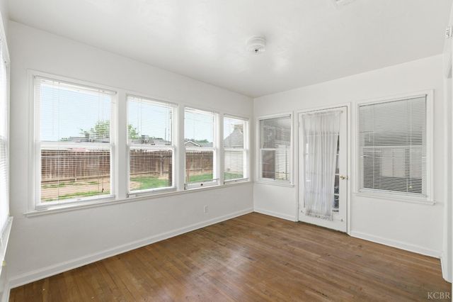 142 W Bush, Lemoore, CA 93245