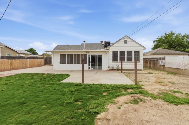 142 W Bush, Lemoore, CA 93245