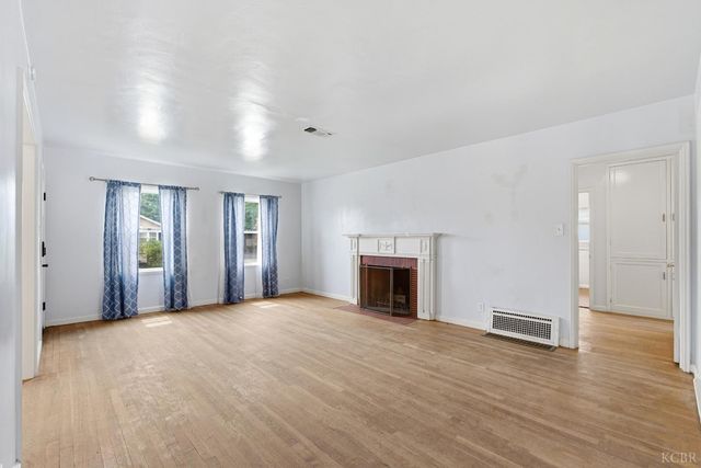 142 W Bush, Lemoore, CA 93245