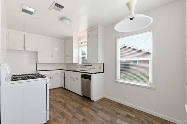 142 W Bush, Lemoore, CA 93245