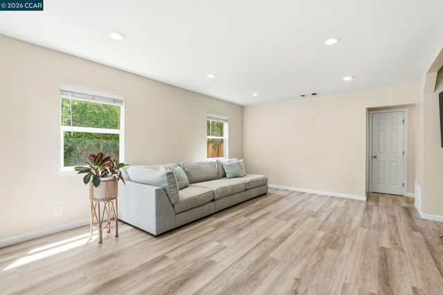 3103 Hazelwood St, Vallejo, CA 94591