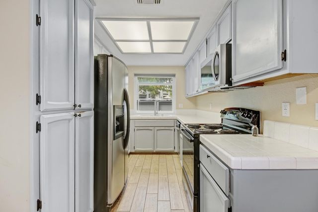 6359 Slippery Creek Lane, Citrus Heights, CA 95621