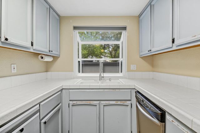 6359 Slippery Creek Lane, Citrus Heights, CA 95621