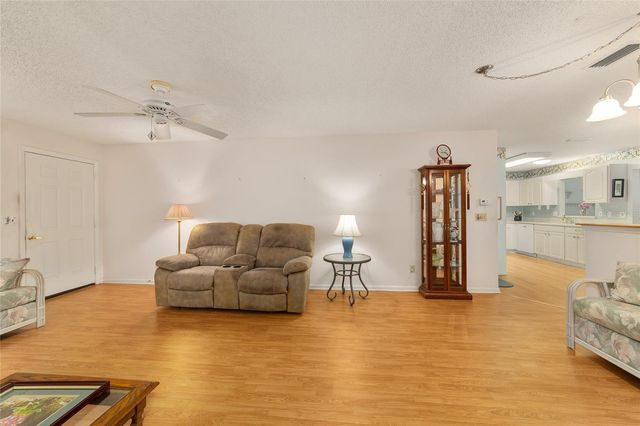 9520 SW 84TH TERRACE D, Ocala, FL 34481