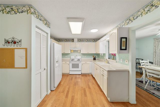 9520 SW 84TH TERRACE D, Ocala, FL 34481