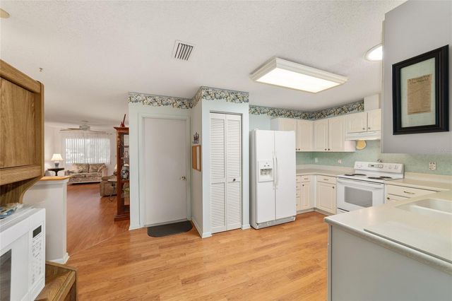 9520 SW 84TH TERRACE D, Ocala, FL 34481