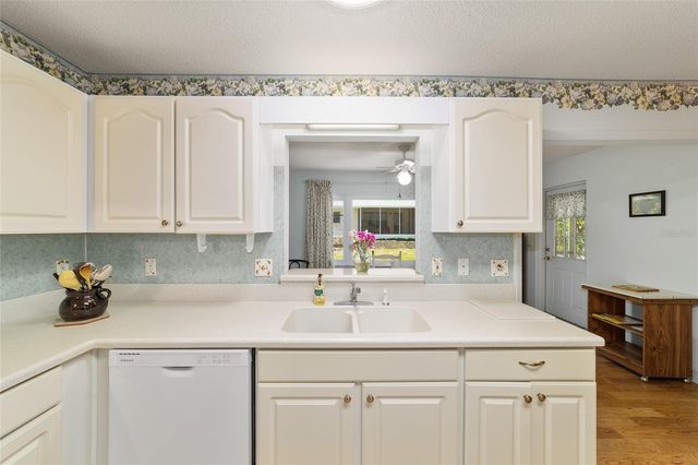9520 SW 84TH TERRACE D, Ocala, FL 34481