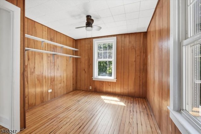 36 Church St, High Bridge Boro, NJ 08829