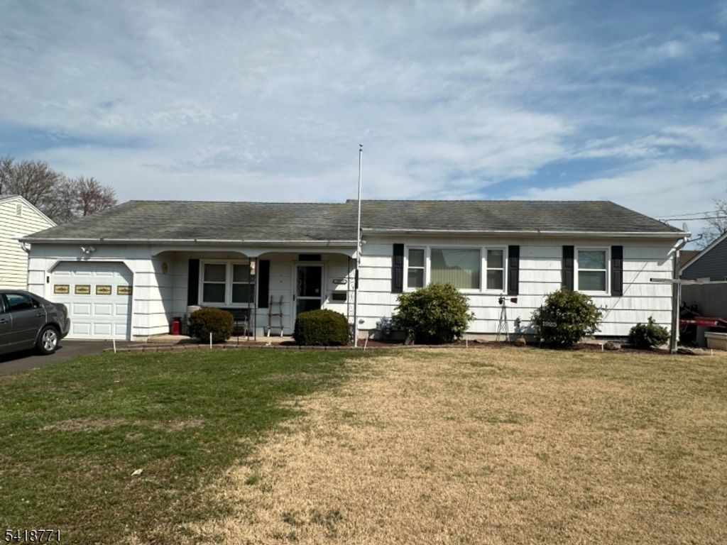 1925 Grant Ave, South Plainfield Boro, NJ 07080