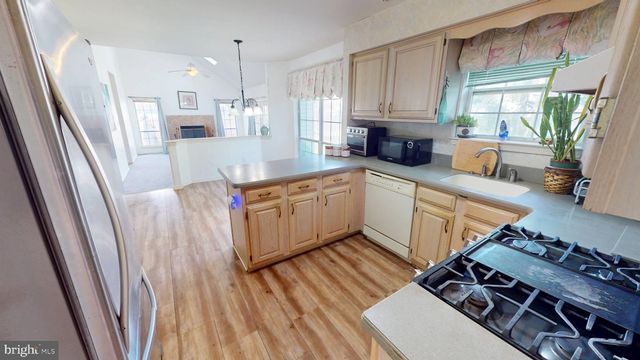 17 CHESTERTOWN RD, Sicklerville, NJ 08081