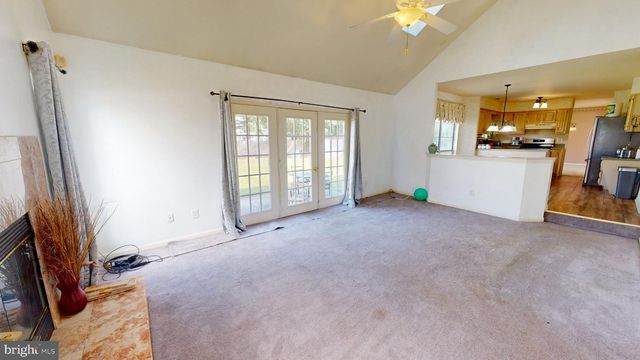 17 CHESTERTOWN RD, Sicklerville, NJ 08081