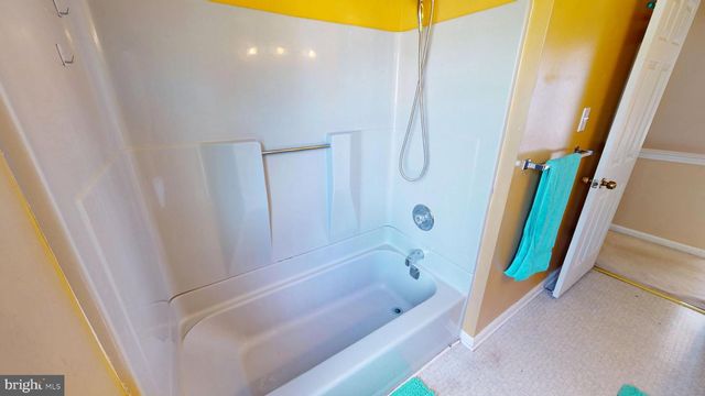 17 CHESTERTOWN RD, Sicklerville, NJ 08081