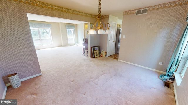 17 CHESTERTOWN RD, Sicklerville, NJ 08081
