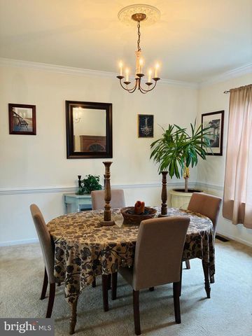 37 SADDLEVIEW DR, Royersford, PA 19468
