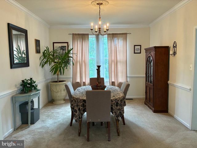 37 SADDLEVIEW DR, Royersford, PA 19468