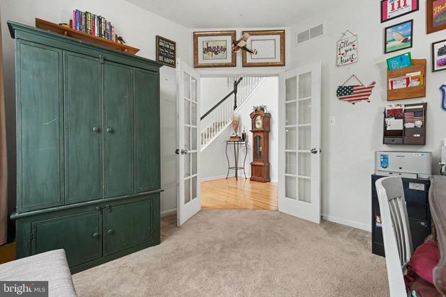 37 SADDLEVIEW DR, Royersford, PA 19468