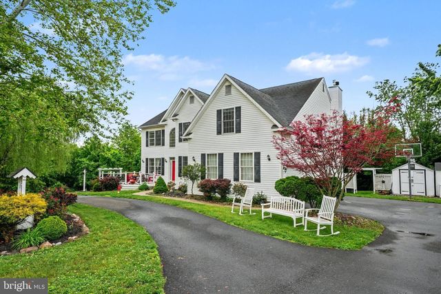 37 SADDLEVIEW DR, Royersford, PA 19468