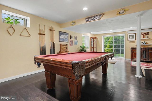 37 SADDLEVIEW DR, Royersford, PA 19468