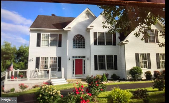 37 SADDLEVIEW DR, Royersford, PA 19468