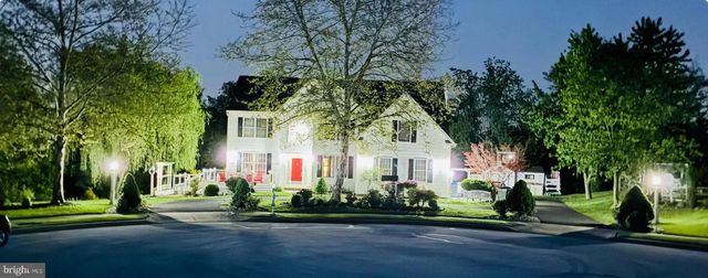 37 SADDLEVIEW DR, Royersford, PA 19468