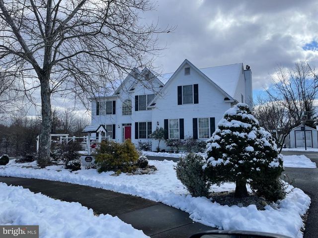 37 SADDLEVIEW DR, Royersford, PA 19468