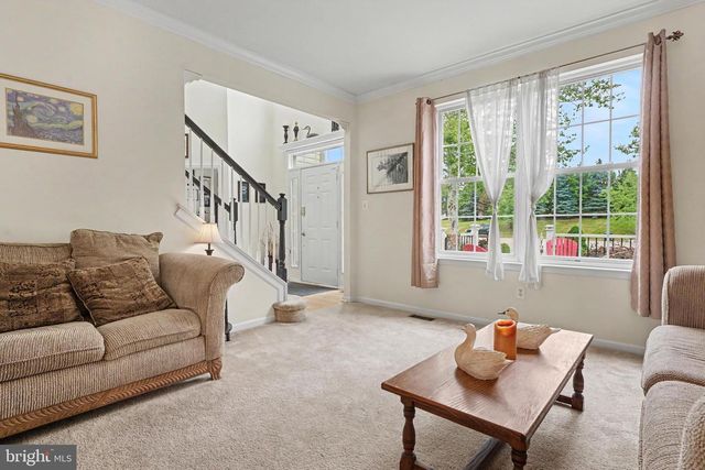 37 SADDLEVIEW DR, Royersford, PA 19468