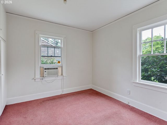 2721 Ne AINSWORTH St, Portland, OR 97211