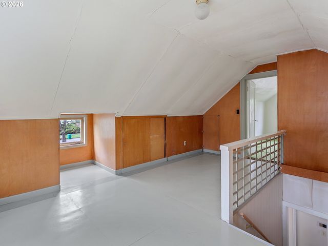 2721 Ne AINSWORTH St, Portland, OR 97211