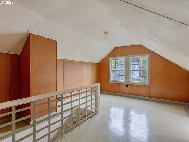 2721 Ne AINSWORTH St, Portland, OR 97211