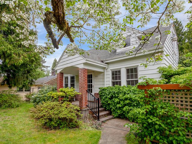 2721 Ne AINSWORTH St, Portland, OR 97211