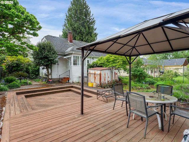 2721 Ne AINSWORTH St, Portland, OR 97211