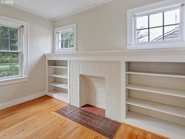 2721 Ne AINSWORTH St, Portland, OR 97211