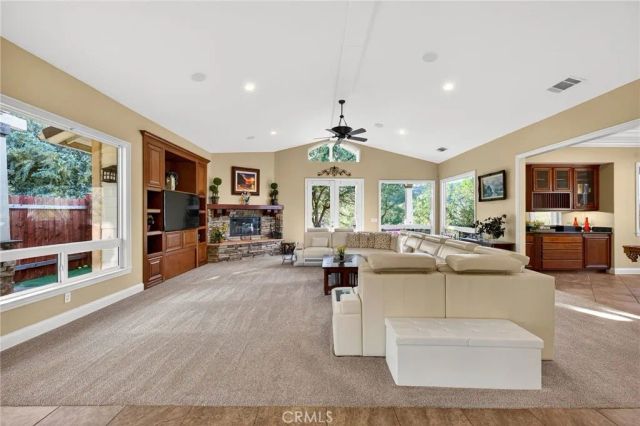 41275 Hacienda Drive, Murrieta, CA 92562